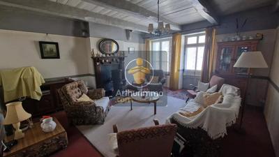 Maison - 140 m² - 5 pièces