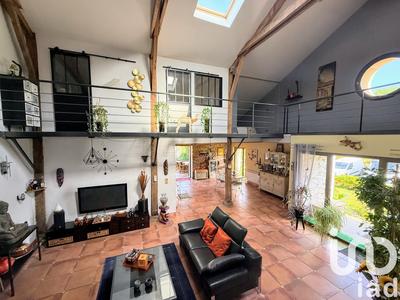 Maison - 212 m² - 5 pièces