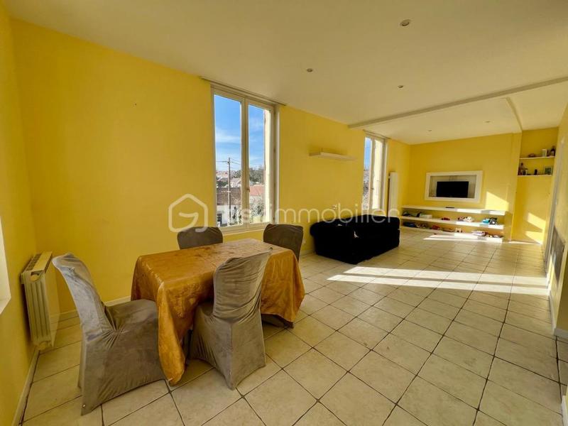 Maison - 95 m² - 5 pièces