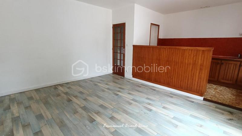 Immeuble - 213 m² - 9 pièces