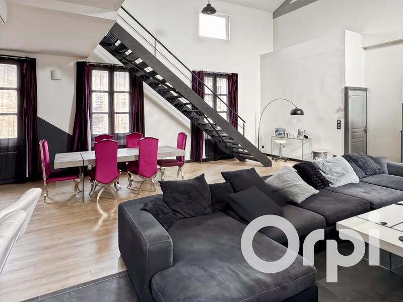 Loft - 117 m² - 2 pièces
