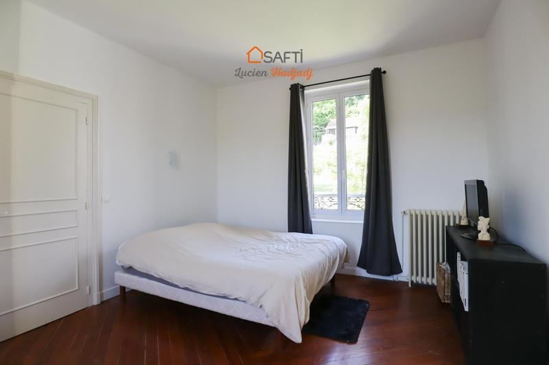 Maison - 163 m² - 6 pièces