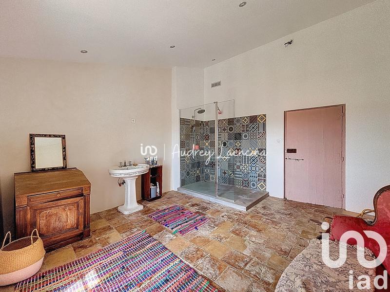 Maison - 391 m² - 12 pièces