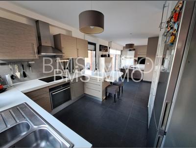 Maison - 130 m² - 6 pièces