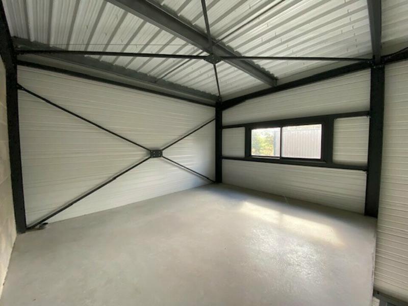 Local d'activité / Entrepôt - 71 m²