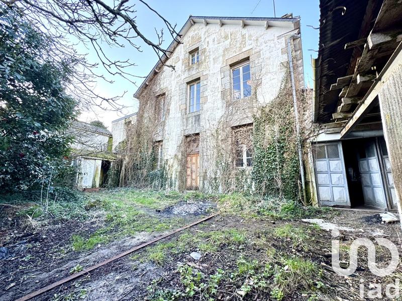 Maison - 140 m² - 8 pièces