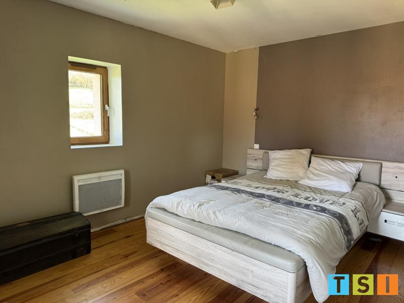 Maison - 105 m² - 4 pièces