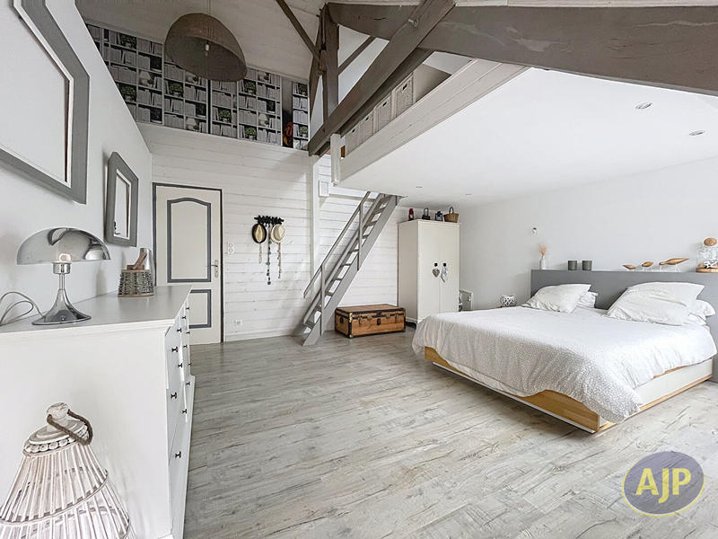 Maison - 126 m² - 5 pièces