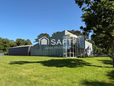 Local commercial - 1 100 m² - 5 pièces