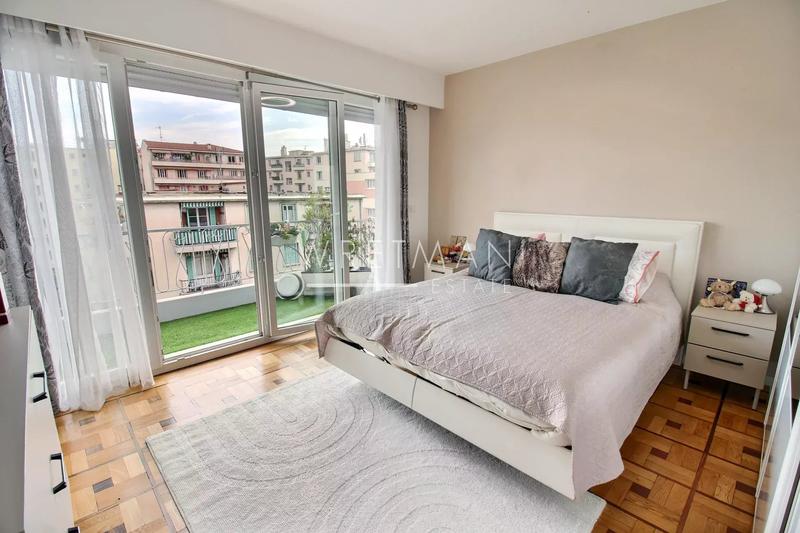 Appartement - 119 m² - 5 pièces