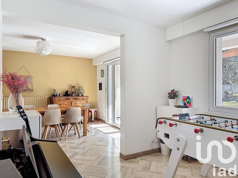 Maison - 180 m² - 8 pièces