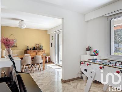 Maison - 180 m² - 8 pièces