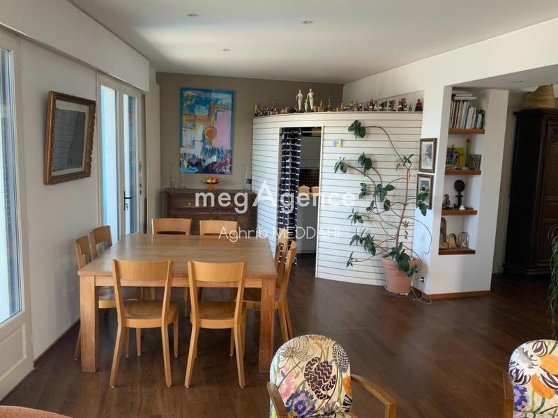 Appartement - 80 m² - 4 pièces