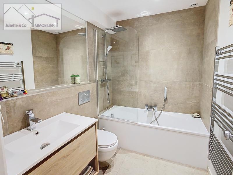 Appartement - 178 m² - 5 pièces