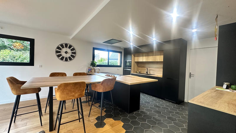 Maison - 122 m² - 5 pièces