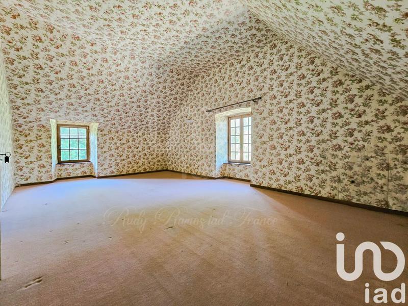 Maison - 296 m² - 11 pièces