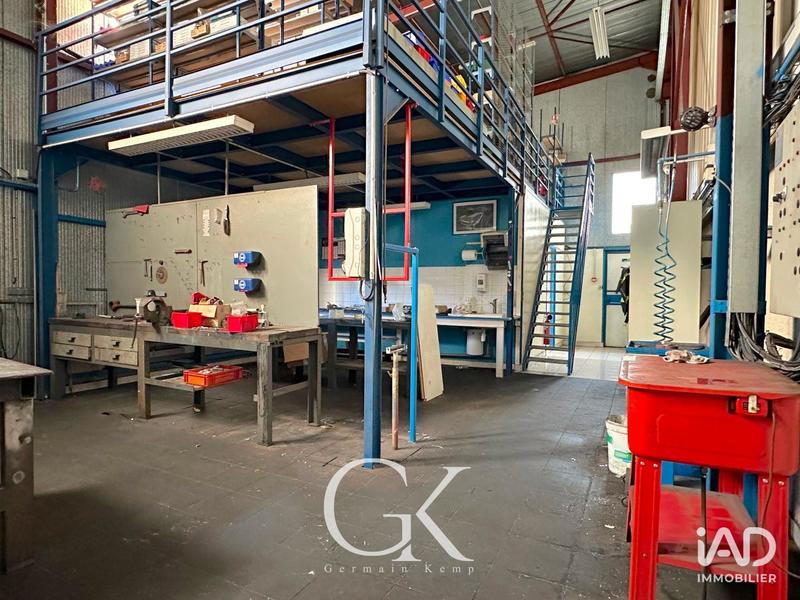 Local commercial - 9 839 m²