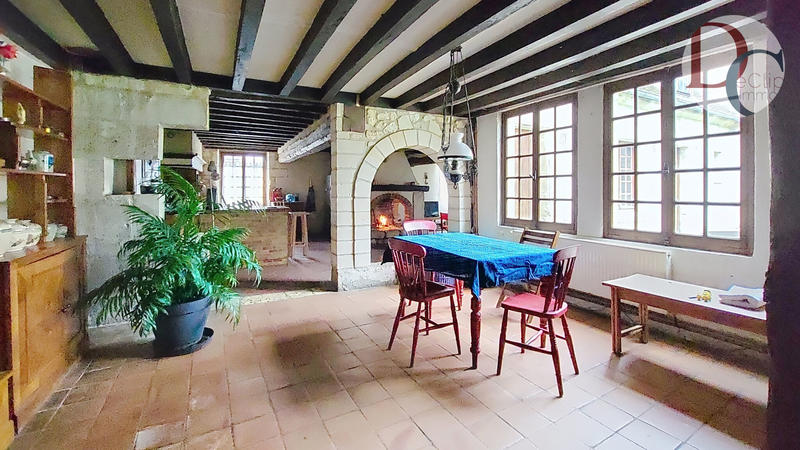 Maison - 220 m² - 6 pièces