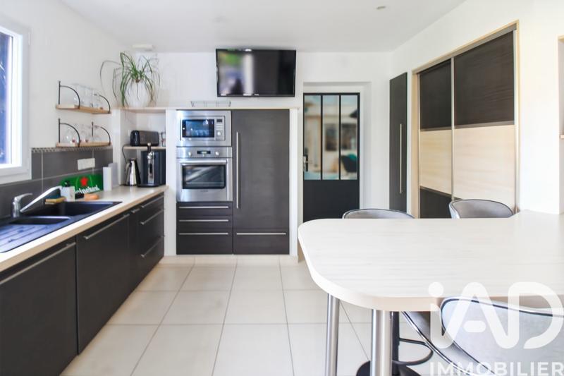 Maison - 144 m² - 7 pièces