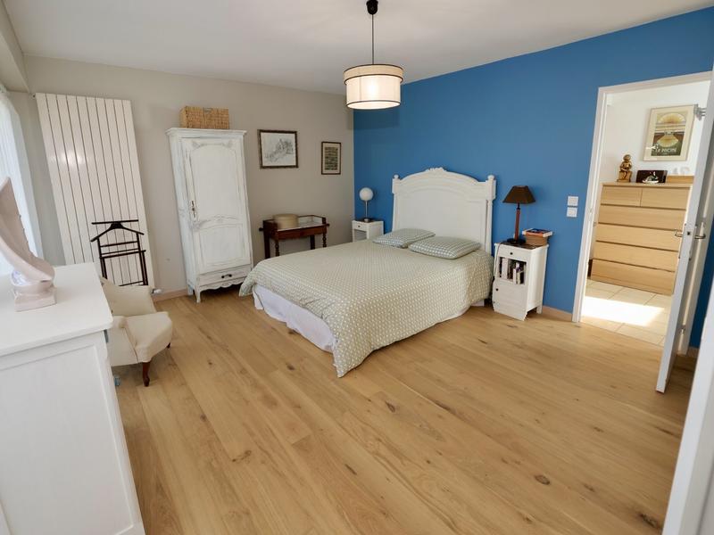 Maison - 181 m² - 7 pièces