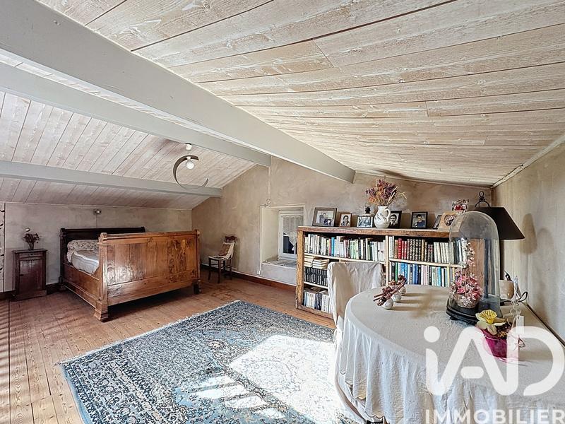 Maison - 200 m² - 6 pièces