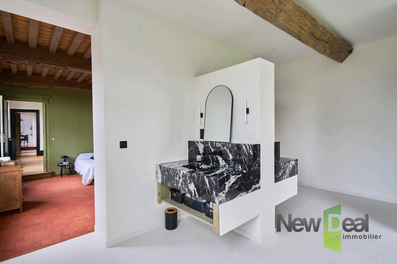 Demeure - 560 m² - 15 pièces