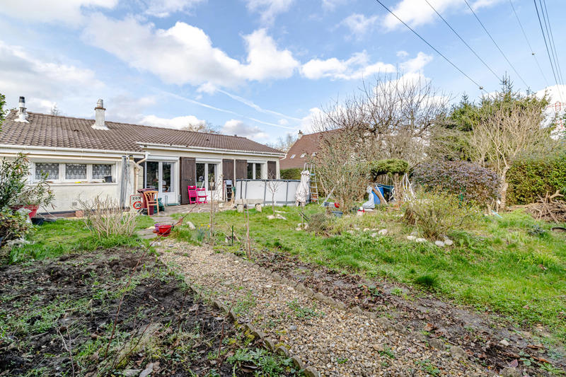 Maison - 95 m² - 5 pièces