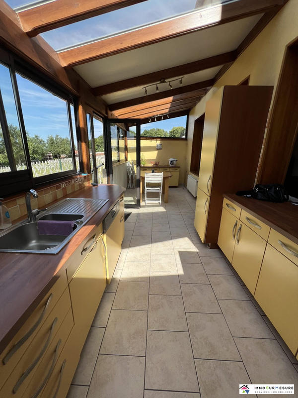 Maison - 130 m² - 9 pièces