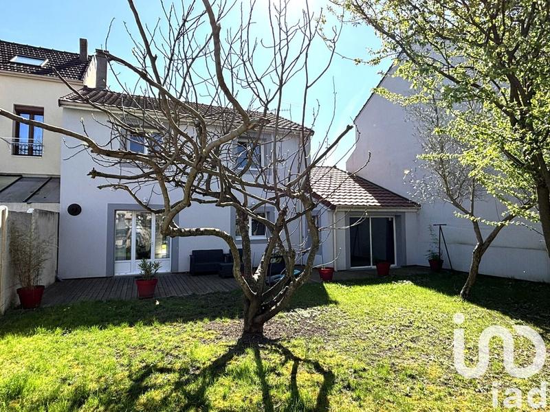 Maison - 122 m² - 7 pièces