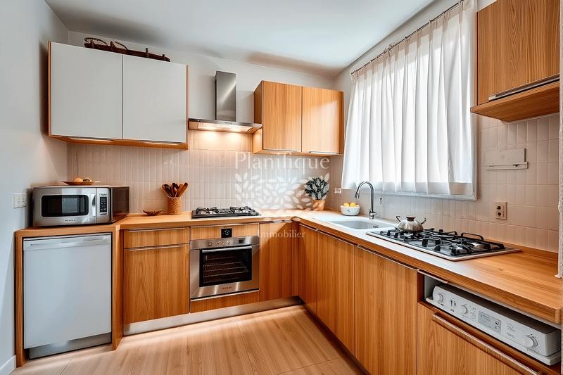 Maison - 96 m² - 5 pièces