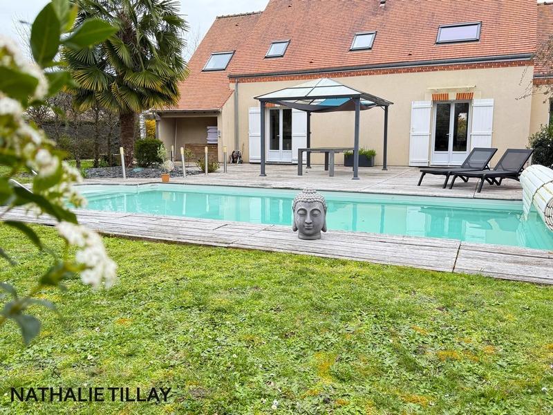 Maison - 180 m² - 7 pièces