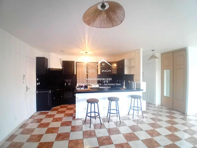 Maison - 97 m² - 4 pièces