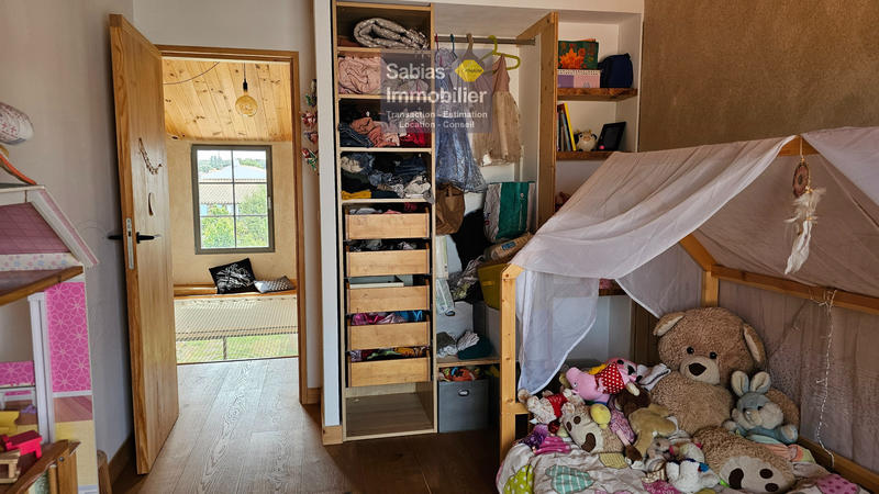 Maison - 198 m² - 11 pièces