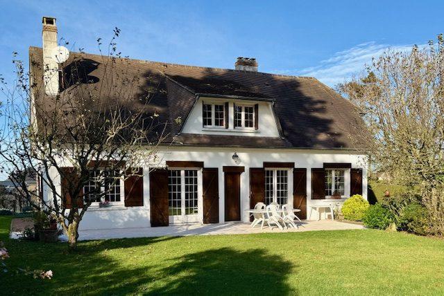 Maison - 157 m² - 7 pièces