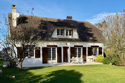 Maison - 157 m² - 7 pièces