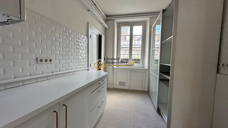 Appartement - 190 m² - 7 pièces