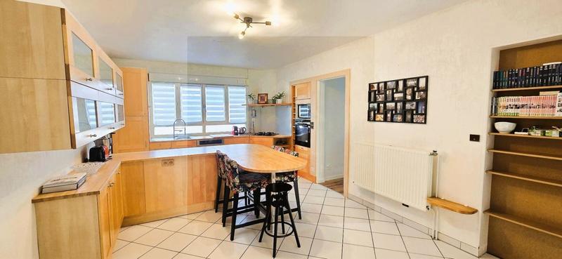 Maison de ville - 160 m² - 8 pièces