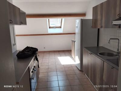 Appartement - 65 m² - 5 pièces