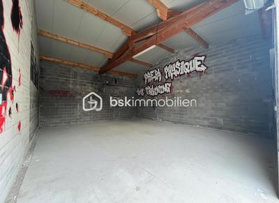 Local commercial - 280 m² - 9 pièces