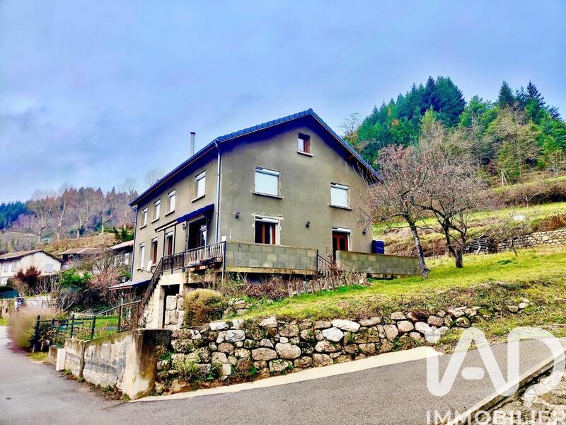 Maison - 231 m² - 11 pièces