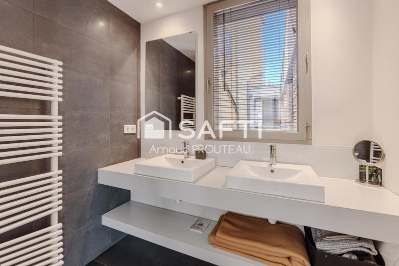 Appartement - 145 m² - 6 pièces