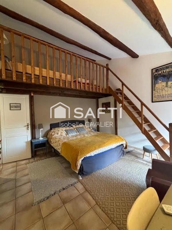 Maison - 262 m² - 6 pièces