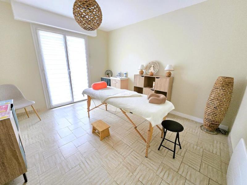 Local commercial - 45 m² - 3 pièces