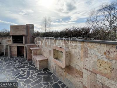 Maison - 211 m² - 6 pièces