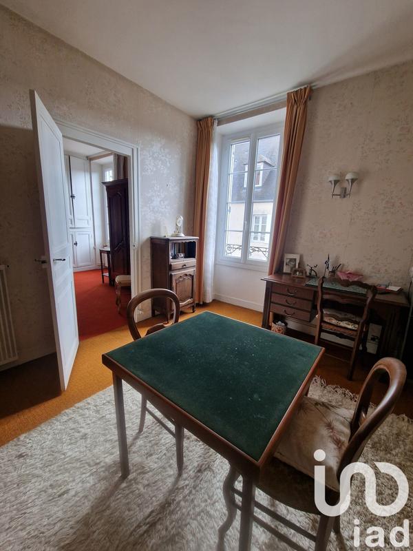 Maison - 195 m² - 9 pièces