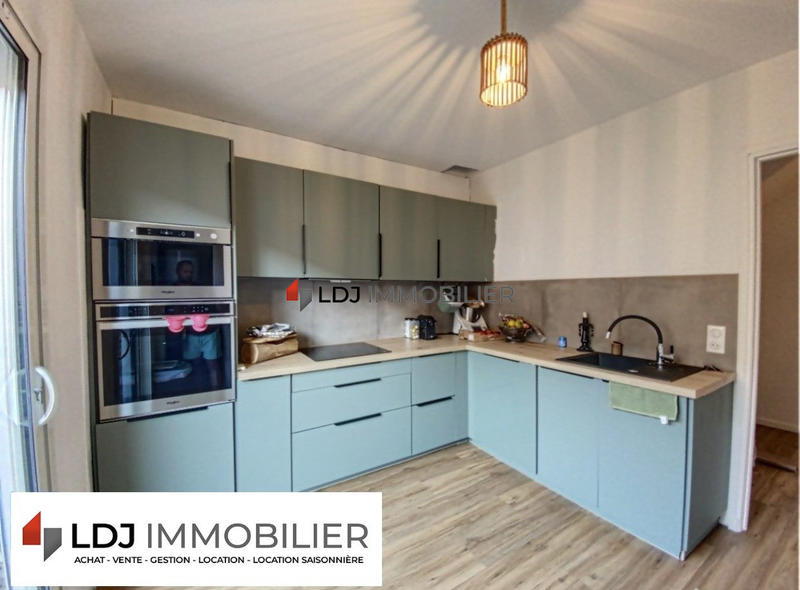 Maison traditionnelle - 120 m² - 5 pièces