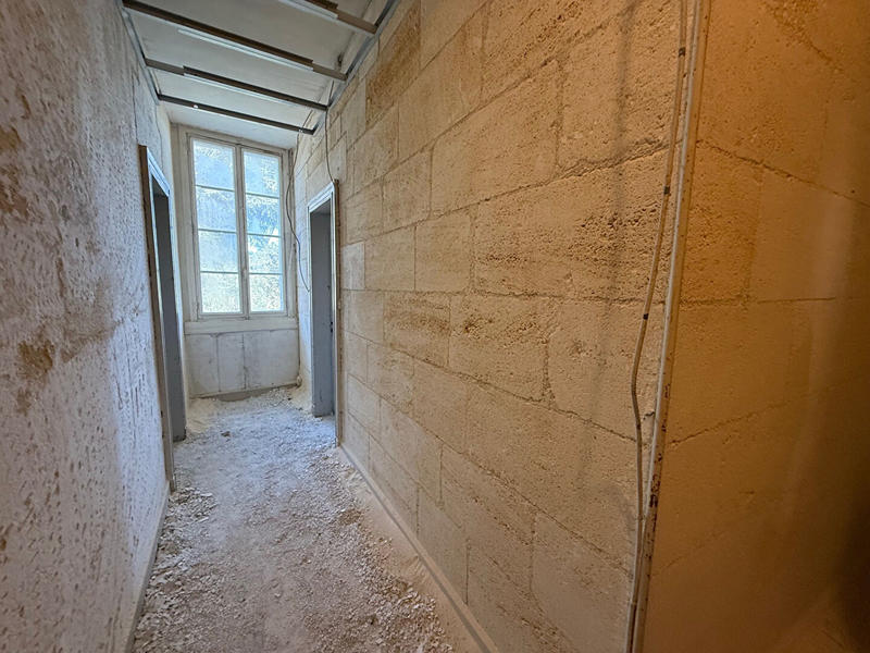 Maison - 235 m² - 10 pièces