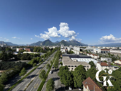 Appartement - 132 m² - 5 pièces