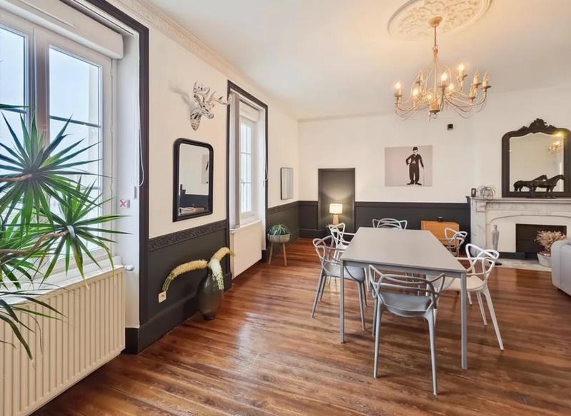 Appartement - 197 m² - 5 pièces