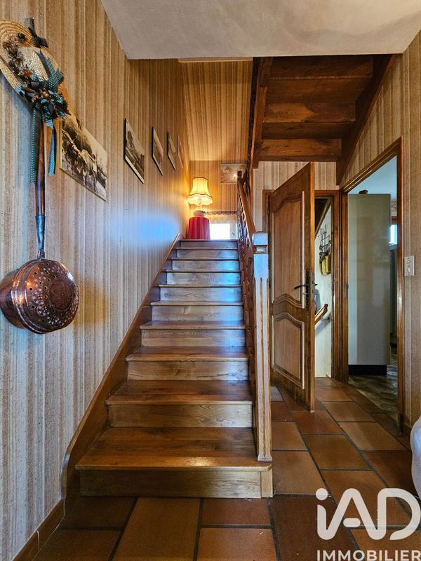 Maison - 185 m² - 7 pièces